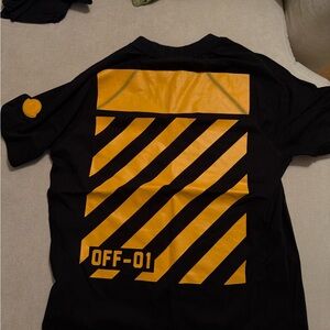 OFF WHITE Men's T-Shirt